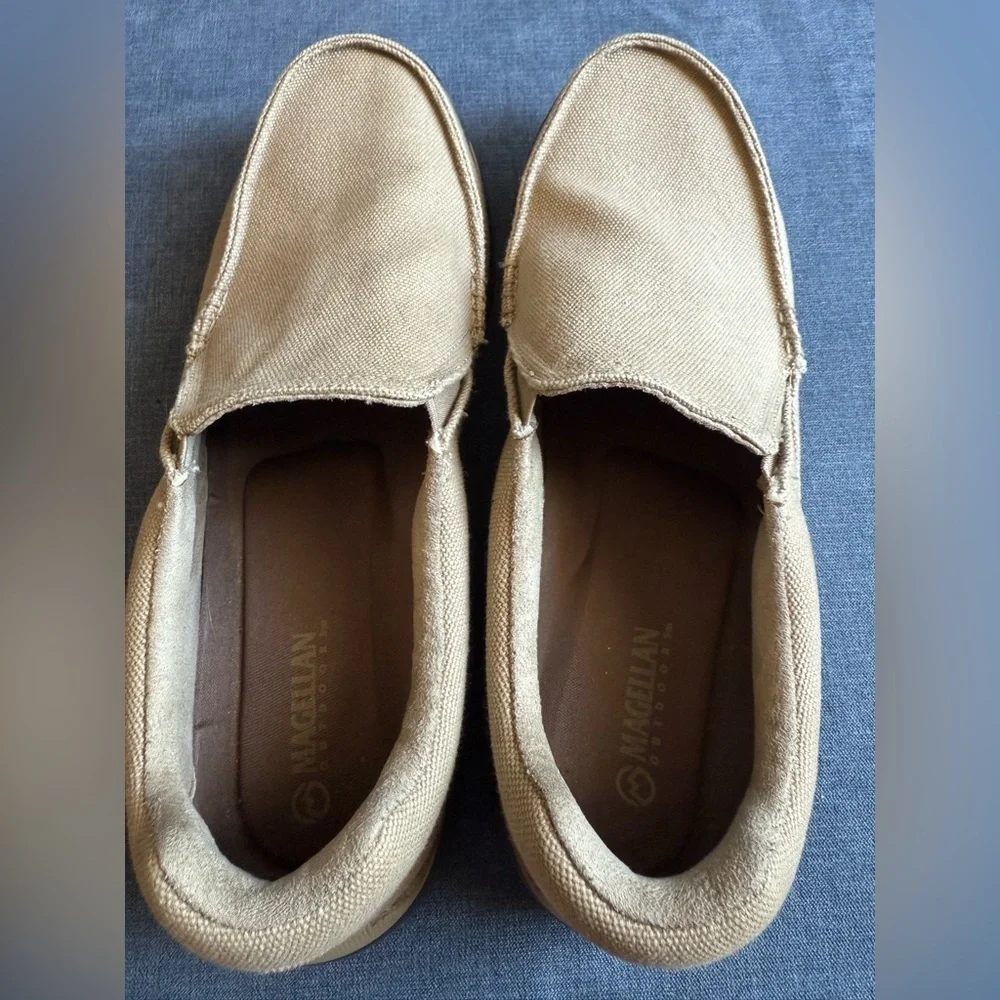 Magellan Outdoors Slip On Loafer Shoes Men’s SZ 11.5 Tan Canvas Casual Comfort